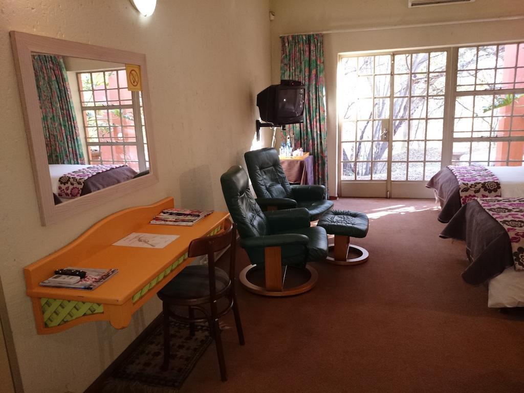 Hornbill Lodge Magaliesburg Szoba fotó