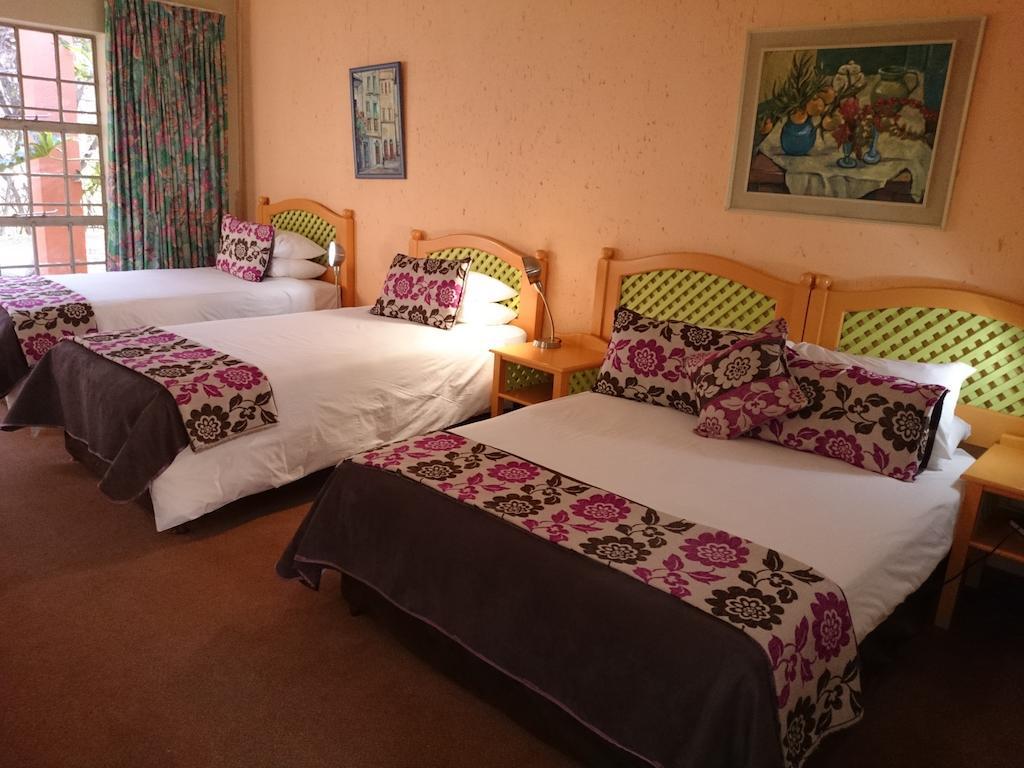 Hornbill Lodge Magaliesburg Szoba fotó